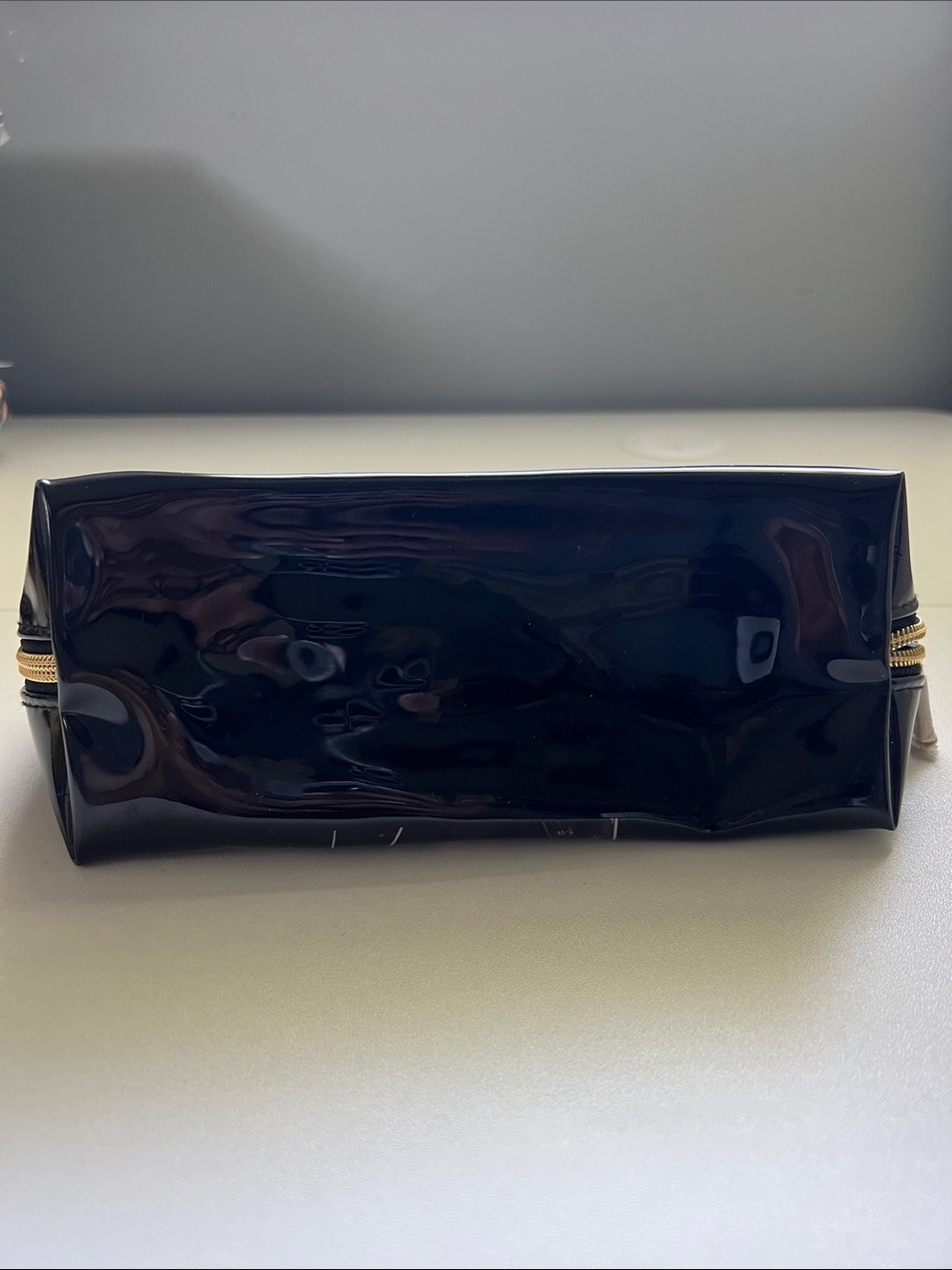 Frida Kahlo Floral Makeup Bag - Black with Multicolor Flowers - Picture 4 of 5